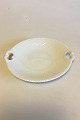 Bing & Grondahl 
White Elegance 
Cake Dish No 
101. Measures 
25 cm / 9 27/32 
in.