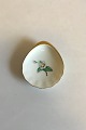 Bing & Grondahl 
Heimdal Caviar 
Dish No 200. 
Measures 9 cm / 
3 35/64 in.