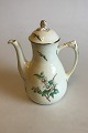 Bing & Grondahl 
Heimdal Coffee 
Pot No 91A. 
Measures 24.5 
cm / 9 41/64 
in.