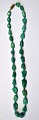Tyrkis kæde med 
perler, 19. 
årh. Længde.: 
51 cm. 
