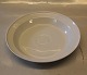 12 stk på lager
14667 Lille 
dyb 21,7 cm 
KGl. Gemma # 
125 - Gråt med 
skåret motiv.  
Udsendt i en 
...