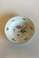 Bing & Grondahl 
Saxon Flower, 
Handpainted 
Deep Plate. 
Measures 24.5 
cm / 9 41/64 
in.