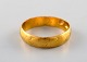 Swedish goldsmith. Ring in classic style. 22 carat gold. 20th century.
