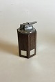 Hans Hansen 
Palisander og 
Sterling Sølv 
Sekskantet 
Lighter. Måler 
10 cm