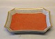 212-3391 Kgl. 
Orange 
rektangulært 
fad 17 x 12 cm  
Kgl. Craquelé 
fra  Royal 
Copenhagen I 
hel og ...