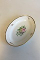 Bing & Grondahl 
Herregaard Oval 
Dish. Measures 
28 cm / 11 1/32 
in. x 20 cm / 7 
7/8 in.