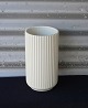 Klassisk hvid 
riflet Lyngby 
vase
Lyngby Vase 
Porcelæn, Hvid 
creamet.
Vase har lidt 
...