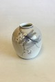 Royal 
Copenhagen Art 
Nouveau Vase No 
1559/1241. 
Måler 13 cm