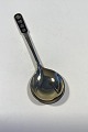 Egon Lauridsen 
Sterling Sølv 
Marmeladeske 
L13.7 cm Emalje 
dekoration og 
Forgyldning