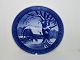 Royal 
Copenhagen.
Juleplatte fra 
1952 - Foderhus 
i Dyrehaven.
Diameter 18 
cm.
1. ...
