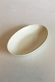Bing & Grondahl 
Elegance, Creme 
Oval Bowl No 
39. Measures 23 
cm / 9 1/16 in. 
x 14.5 cm / 5 
45/64 in.