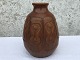 Alma Keramik, 
vase, Brun 
glasur, 23cm 
høj, ca. 15cm i 
diameter, 
Signeret: Alma 
Denmark. *Pæn 
stand*