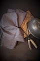 12 stk. Flotte gamle Franske damask vævet linned servietter i smuk grå farve.Hver serviet ...