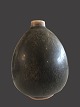 Vase, Saxbo nr. 
76
Saxbo
Stentøj, 
harepels glasur
H: 14,5 cm
Pæn stand
