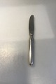 Windsor 
Spisekniv i 
sølv fra 
Horsens sølv
Måler 21,5cm