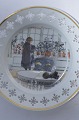 Bing & Grøndahl 
porcelæn. 
Platte Carl 
Larssons 
Blomstervinduet 
Serie 1   motiv 
nr. 1. fra 1977 
...