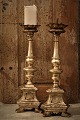 Et par antikke 
1800 tals 
Franske 
lysestager i 
udskåret træ 
med gammel 
sølvbelægning 
og en rigtig 
...