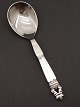 Georg Jensen 
Konge 
serveringsske  
23 cm. sterling 
(925s) og stål  
Nr. 384712