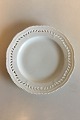 Royal 
Copenhagen 
Flora Danica 
Perlestel Hvid 
tallerken med 
gennembrudt 
kant 3554. 
Måler 23 cm. 2 
...