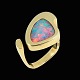 Dansk design. 
Ring i 14k guld 
med Opal.
Tegnet og 
udført i 
Dammark.
Stemplet 585, 
...