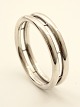 Hans Hansen 
sterling sølv 
dobbel armring 
indv. dia. 6,3 
cm 
vægt 56 gr.  
Nr. 392399
