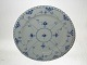 Kongelig 
Musselmalet 
Helblonde, 
Stort Rundt 
Fad.
Dekorationsnummer 
1/1041.
Diameter 33.5 
cm.