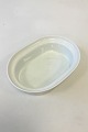 Bing & Grøndahl 
Hank Oval Bowl 
No 873. 
Measures 30 cm 
/ 11 13/16 in. 
x 7.5 cm / 2 
61/64 in.