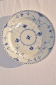 Kgl. 
Musselmalet 
halvblonde 
Kongelig 
porcelæn. Royal 
Copenhagen 
Musselmalet 
halvblonde. 
Stort ...