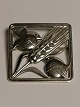 Georg Jensen 
broche af 
sterlingsølv 
925s
Broche med 
fuglemotiv 
Design Arno 
Malinowskin 
design ...