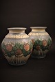 Danico glazed stoneware vase with floral motif. 
H:17cm. Dia.:15cm.
Nr. 1012.