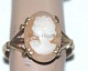 Camé guldring, 
9 karat guld
Stemplet: 9 CI
Ring størrelse 
59 / 18,78 mm
Flot og ...