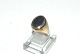 Elegant Herre 
Guldring 14 
karat guld sort 
onyx
Stemplet 585
Str 67
Pæn og 
velholdt ...