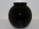 Kähler keramik.
Rund vase med 
sjælden glasur 
fra ca. 
1920-1930.
Højde 11,5 
cm., bredde ...