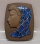 Johannes Hedegaard Relief 2798-160 Kgl. Keramik Kvinde med tørklæde 32 x 25 cm