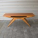 Smilet sofabord 
i teaktræ med 
hylde 
Design af 
Johannes 
Andersen
Produceret af 
CFC ...