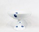 Centre piece, 
no.: 8064, in 
Blue Flower by 
Royal 
Copenhagen.
15 x 21 cm.