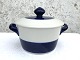 Rørstrand, Blue 
koka, Topf mit 
Griffen und 
Deckel Nr. 5, 
25 cm breit, 18 
cm hoch, Design 
Hertha ...
