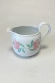 Bing & Grondahl 
Fleur, Pink 
Milk Pitcher No 
441. Measures 
16 cm / 4 23/32 
in.