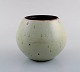 Europæisk 
studio 
keramiker. 
Unika vase i 
glaseret 
keramik. Smuk 
krakkeleret 
glasur i lyse 
...