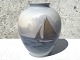 Bing & 
Grøndahl, Vase 
med sejlskib 
#8702/354, 23cn 
høj, ca. 21cm 
bred, 1. 
Sortering 
*Perfekt stand*