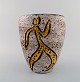 Fransk studio 
keramiker. Stor 
vase i glaseret 
keramik 
dekoreret med 
dansere i gul, 
blå og lilla. 
...