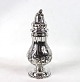 Suger shaker of 
hallmarked 
silver.
20 x 7 cm.