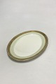 Royal 
Copenhagen 
Dagmar Ovalt 
Fad No. 9583. 
Måler 28,2 cm / 
11.10 in.