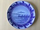 Den Kongelige 
Porcelænsfabrik 
(Royal 
Copenhagen):
Mindeplatte 
#115
Motiv: 
Kaproere i 
vandet i ...