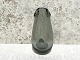 Holmegaard, 
“Torskemund”, 
Smoke farvet, 
18,5cm høj, 
Design Per 
Lütken *Med små 
ridser*