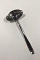 W. & S. 
Sørensen 
Sterling Silver 
Ascot Gravy 
Ladle Measures 
17 cm(6 11/16 
in)