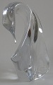 Glasfigur af 
stående 
pingvin, klart 
glas. 
Signeret.: 
Daum, France. 
20. årh. H.: 18 
cm.