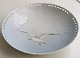 Porcelain bowl 
from Bing & 
Grondahl. Full 
lace from 
Mågestellet. In 
good condition 
without ...