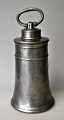 Tin flaske, 17 
- 76, Tyskland. 
Flaske til 
opbevaring af 
altervin. Med 
talrige 
indgraveringer 
på ...