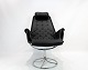 Easy chair, model Jetson 69, in black elegance leather designed by Bruno 
Mathsson in 1966 and manufactured by DUX in the 1970s.
5000m2 showroom.